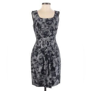 Banana Republic sleeveless dress, black & cream floral pattern size 00P